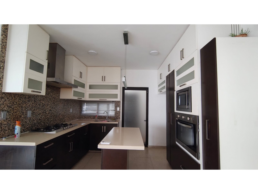 Casa en renta con Alberca, Villahermosa, Tabasco.