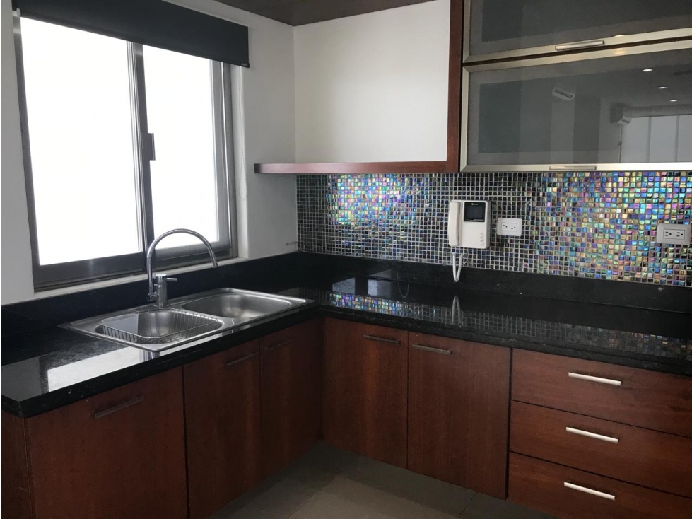 Casa en renta con jardín en residencial azul, Ciudad del Carmen. — foto 2