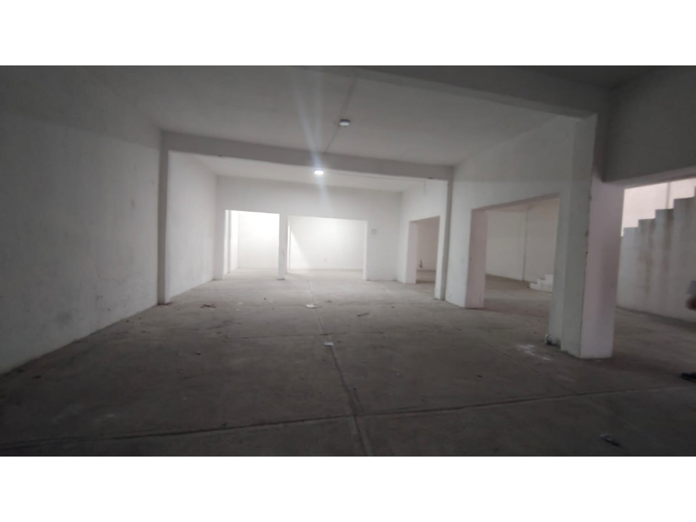 Bodega en renta o venta en cerrada pedro fuentes, Villahermosa. - 3