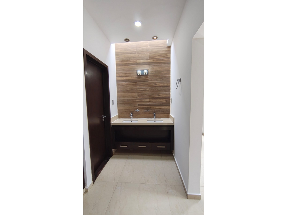 Casa en renta con Alberca, Villahermosa, Tabasco. — foto 4