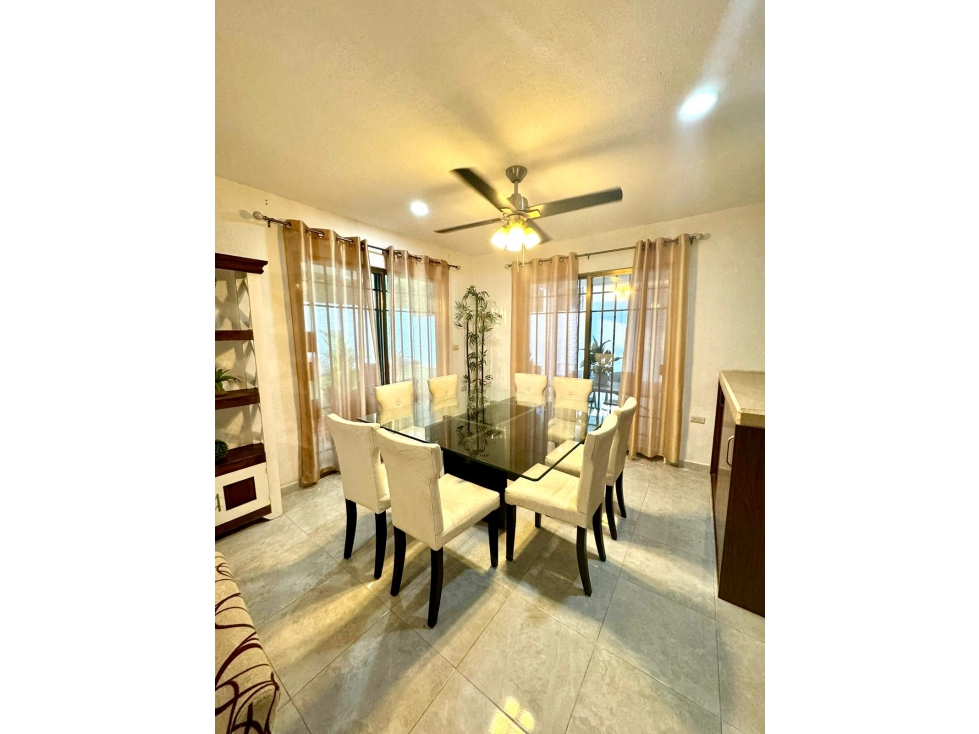 CASA EN VENTA CON TERRENO ADICIONAL, FRACC TENERIFE ANTARA. - 4