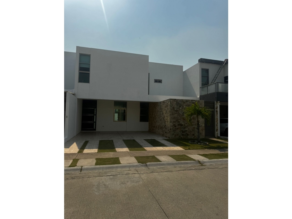 Casa en renta en fraccionamiento Real Campestre en Villahermosa - 1