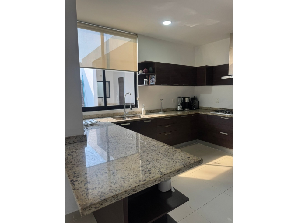 CASA EN RENTA AMUEBLADA CON ALBERCA EN REAL CAMPESTRE, VILLAHERMOSA. — foto 3