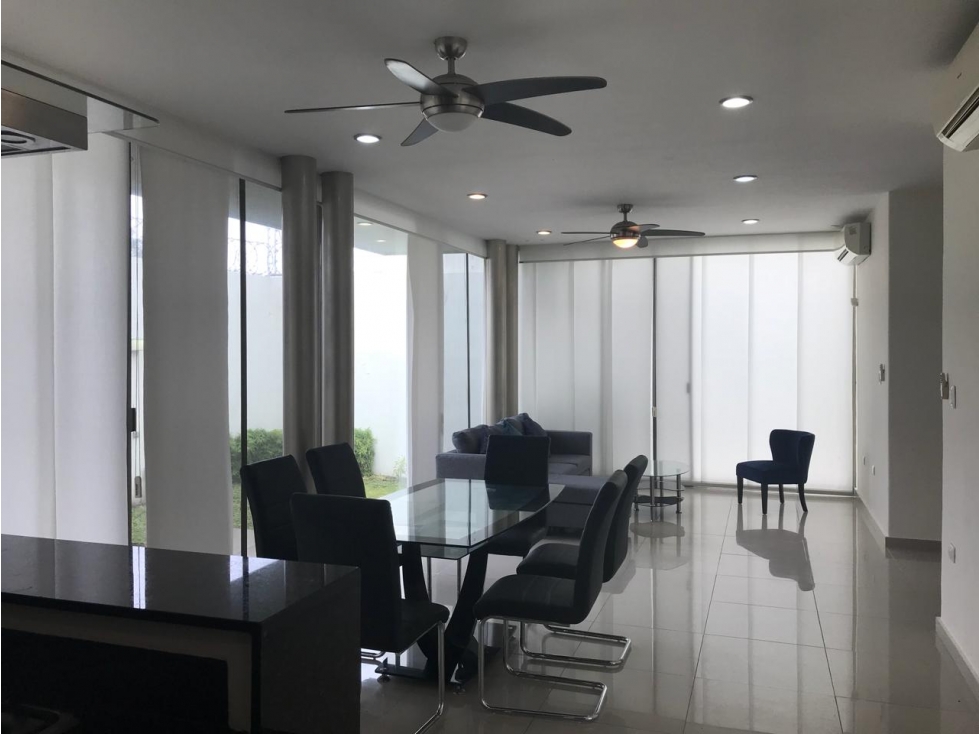 Casa en renta con jardín en residencial azul, Ciudad del Carmen. — foto 5