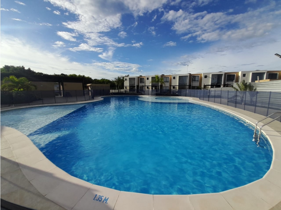 CASA CON PISCINA PRIVADA Y JACUZZI PARA VENTA, RICAURTE - 1