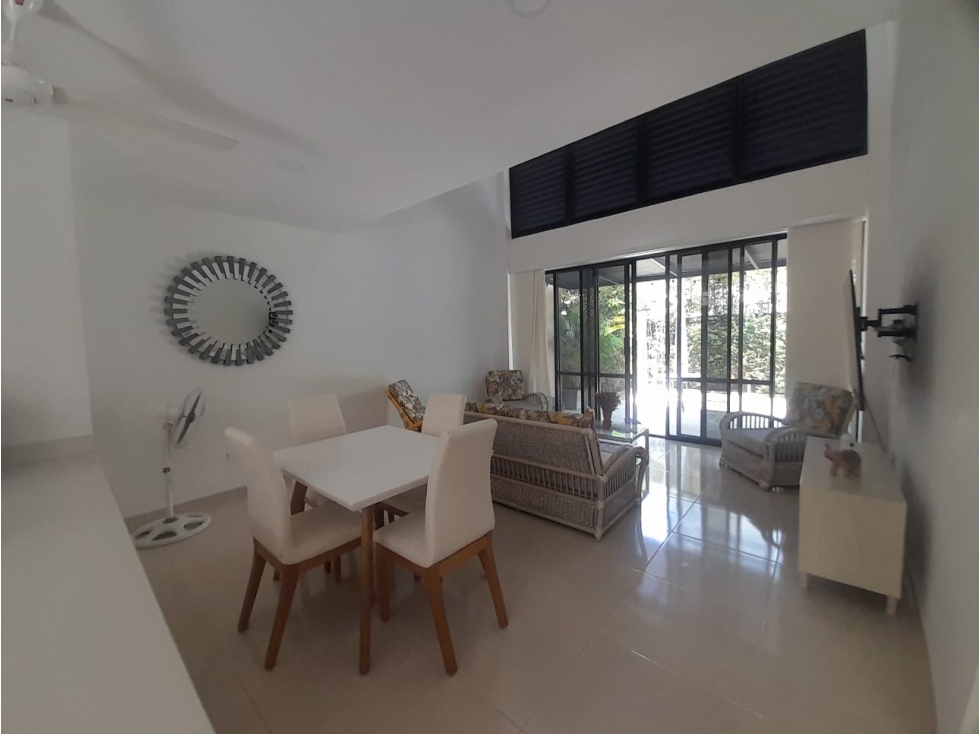 CASA CON PISCINA PRIVADA EN VENTA , RICAURTE C/MARCA — foto 2
