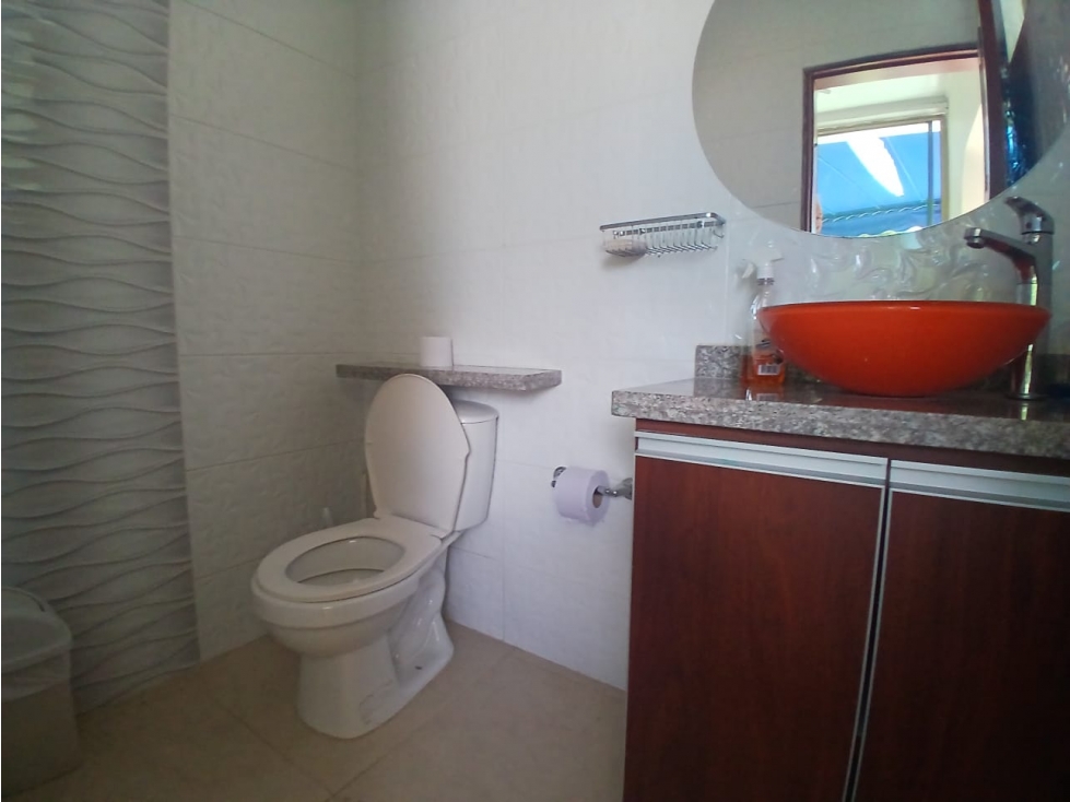 CASA EN VENTA AMOBLADA CON PISCINA PRIVADA Y JACUZZI, RICAURTE C/MARCA — foto 5