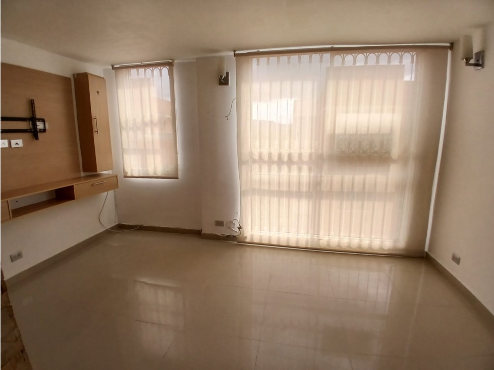 APARTAMENTO EN ARRIENDO CONJUNTO BRISAS DE ABRIL. RICAURTE, CUN. - 2