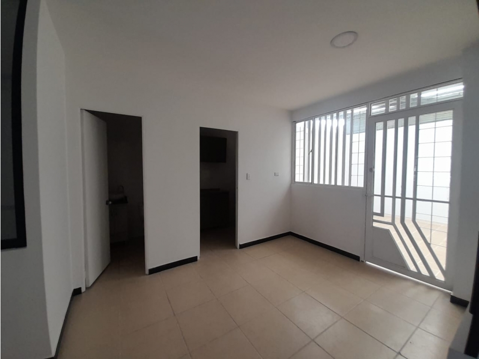 ARRIENDO LOCAL COMERCIAL EN MODELIA SOBRE LA CRR 75. BOGOTA, D.C. — foto 4