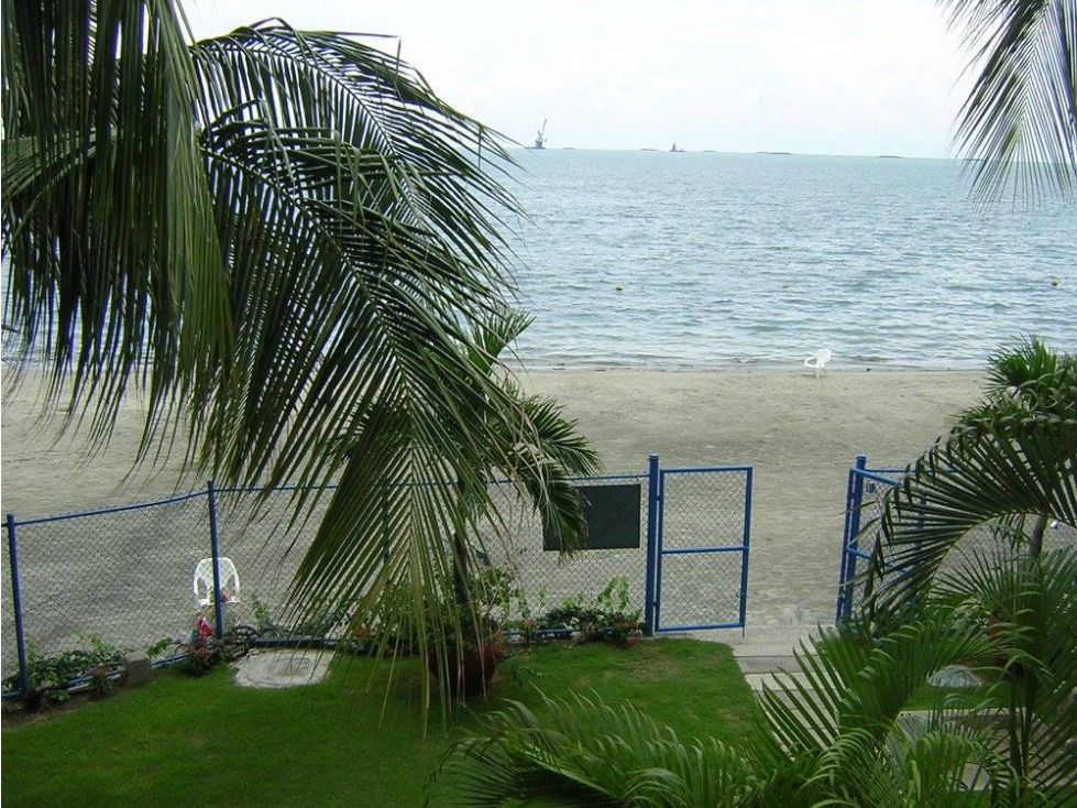 Apartamento duplex vista y salida al mar cerca a costa azul 005R