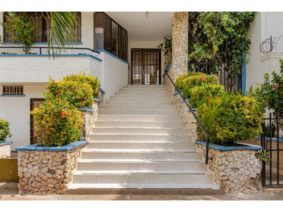 Vendo Apartamento residencial amoblado en Rodadero Sur - 005K