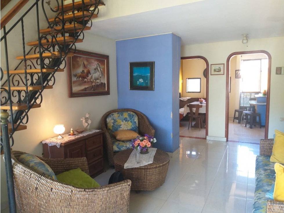 Apartamento duplex en el rodadero cerca al mar- 005