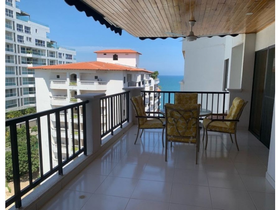 Confortable Apartamento en Primera Línea - 005 R