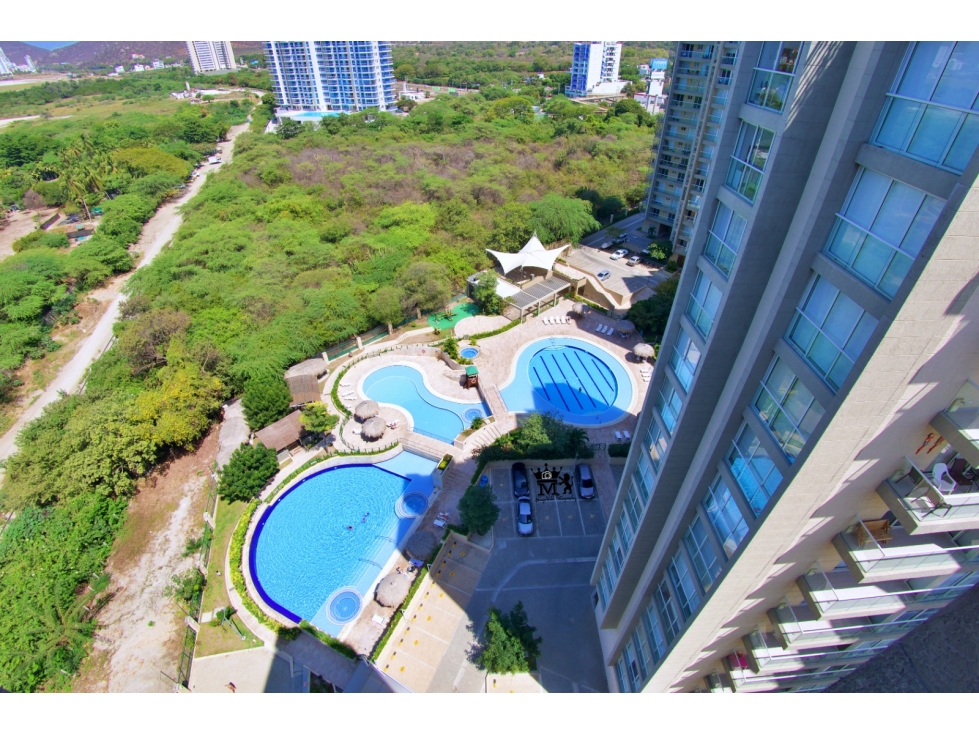 Apartamento en ZAZUE CC y casa de playa Bello Horizonte - 005R