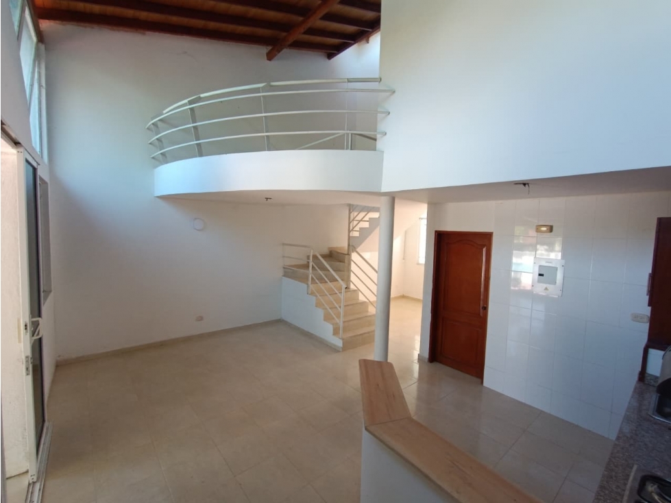HERMOSA CABAÑA RESIDENCIAL EN BELLO HORIZONTE - 070 — foto 4