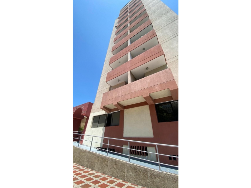 Apartamento amoblado con Excelente vista cerca a la marina - 005R — foto 5