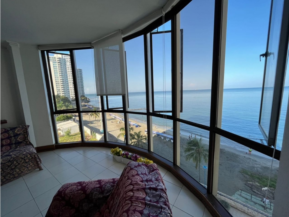 Apartamento vista al mar primera línea de playa Rodadero Sur - 005 R