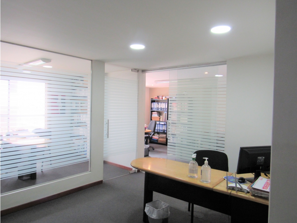 Oficina en Arriendo en Chico Parque de la 93 amoblada - 5