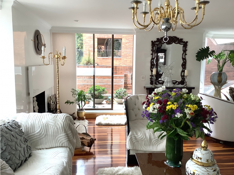 Excelente apartamento en venta en barrio Los Rosales