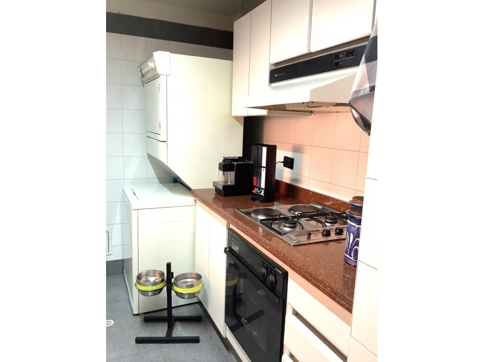 Excelente apartamento en arriendo amoblado en Chico con terraza — foto 4