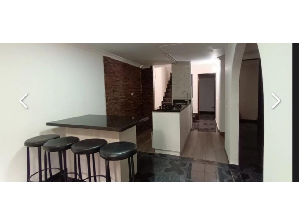Casa De Tres Niveles En Villas De Comfenalco Bello - Se Vende — foto 4