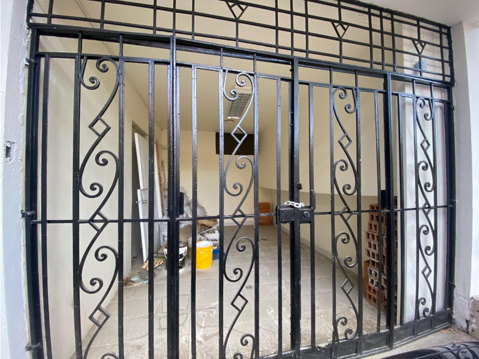 Casa Local en Calasanz- En Arriendo