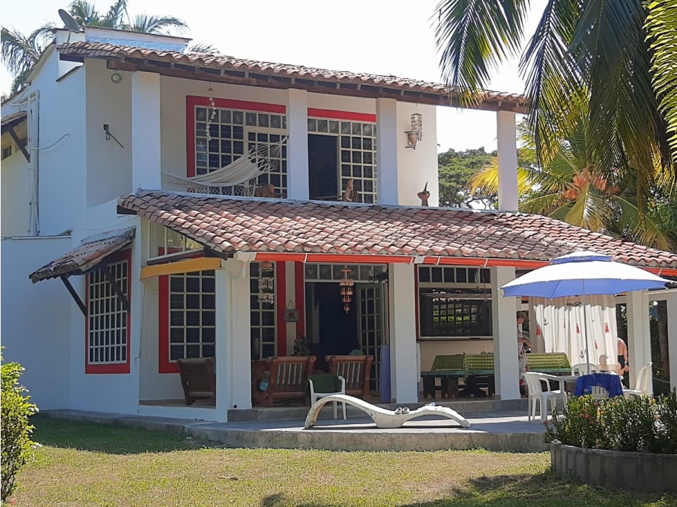 Casa de Playa En San Antero - Venta - 1