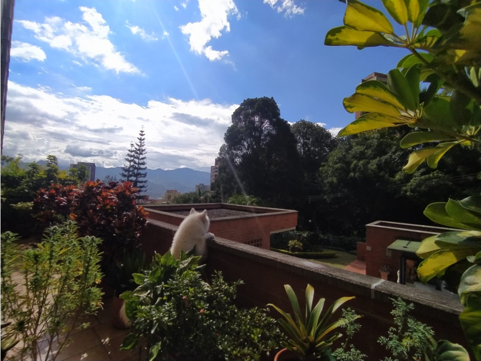 Apartamento en el Poblado - Loma del Tesoro - En Venta