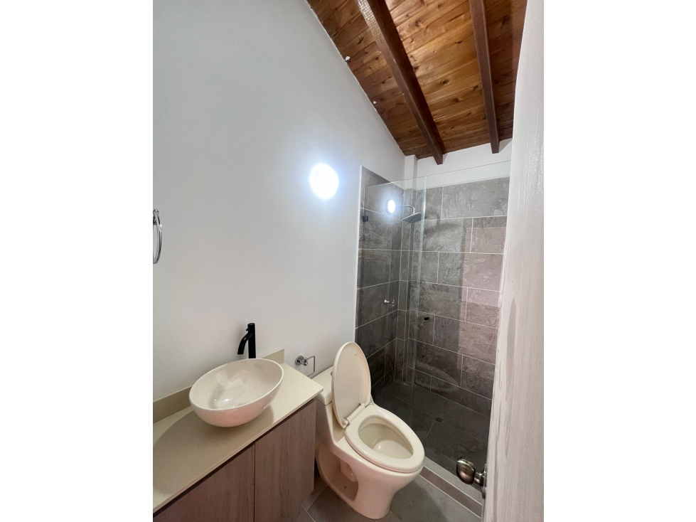 Apartamento En Floresta - Se Vende — foto 3