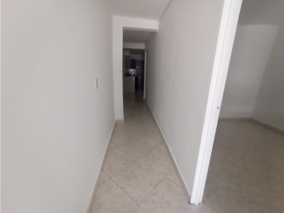 Apartamento En Manrique - En Arriendo - 4