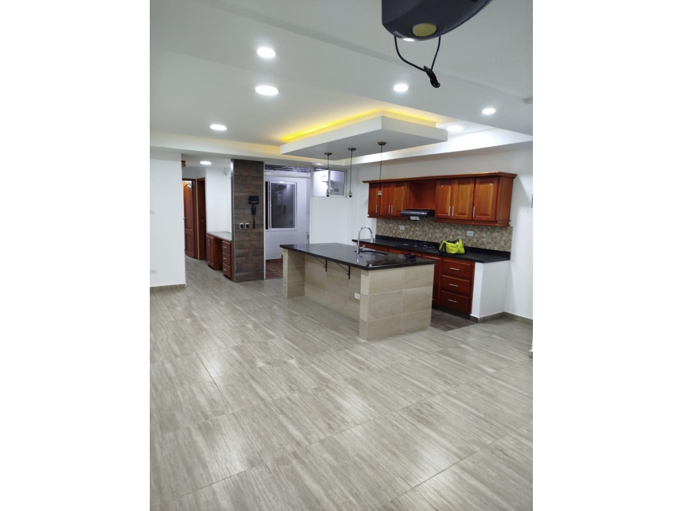 Apartamento En Simón Bolívar - Venta