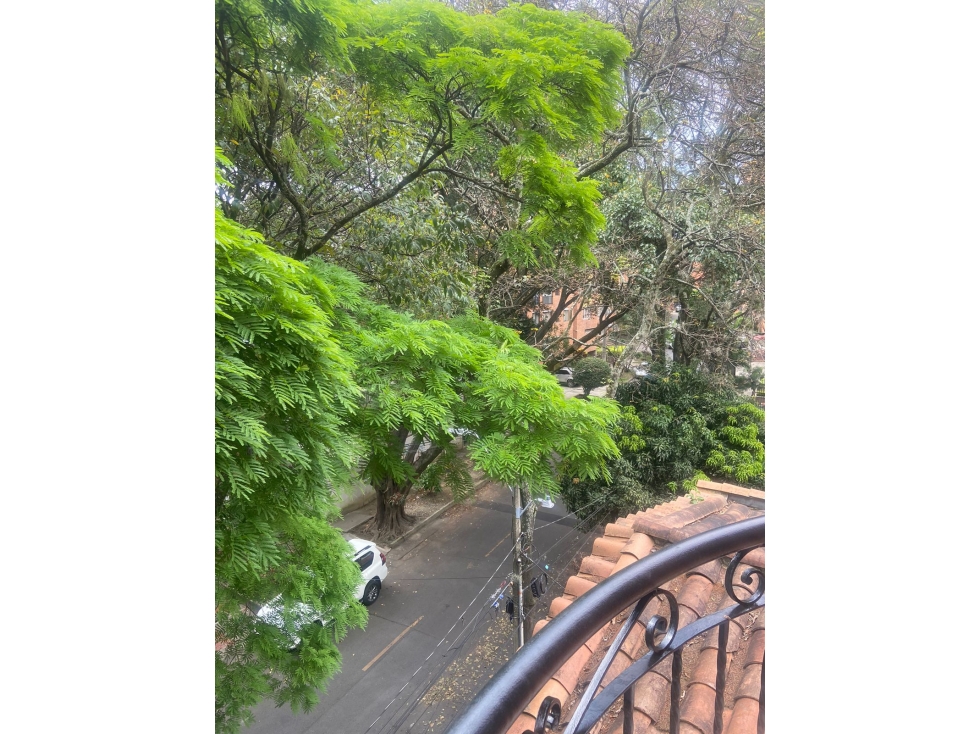 Apartamento En La Floresta - Se Vende — foto 2