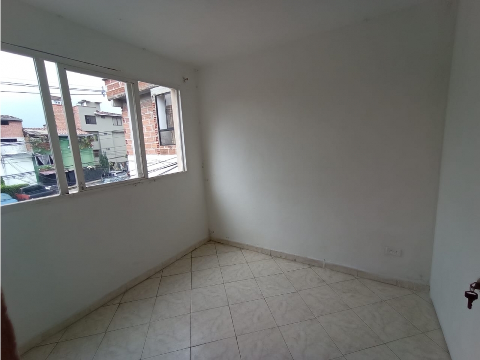 Apartaestudio en Belén Rincón - En Arriendo - 1