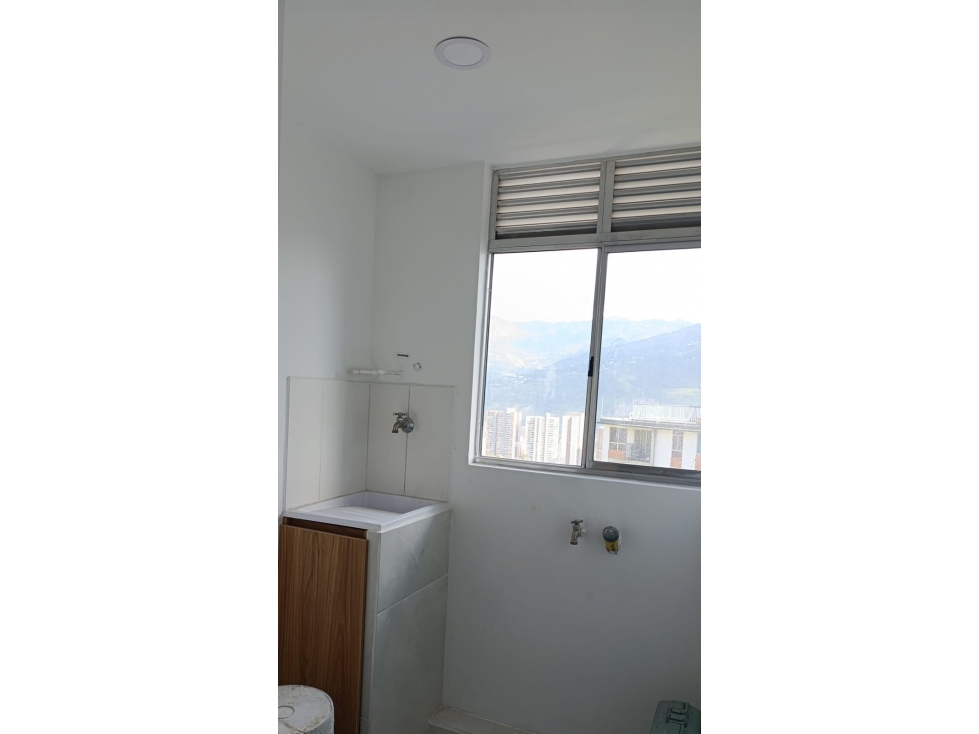 Apartamento en Niquia - en Venta. — foto 5