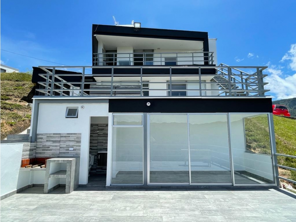 Casa campestre En Guatapé - Se vende - 2