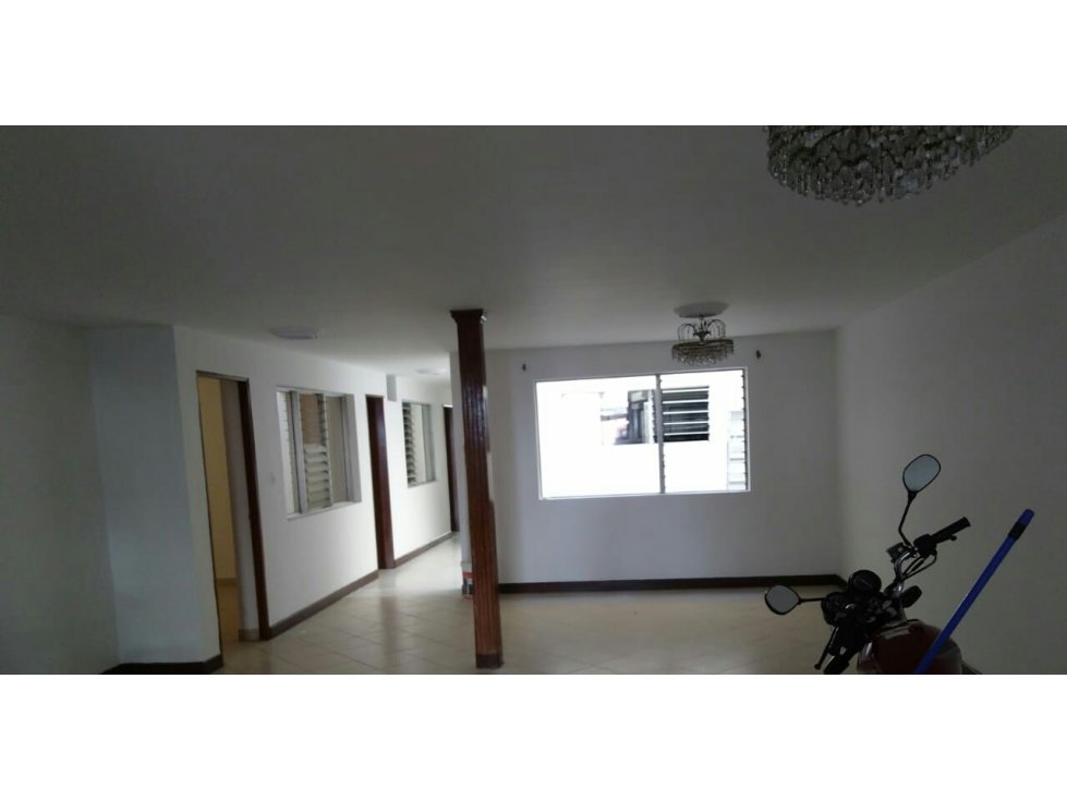 Casa En Estadio - En Venta