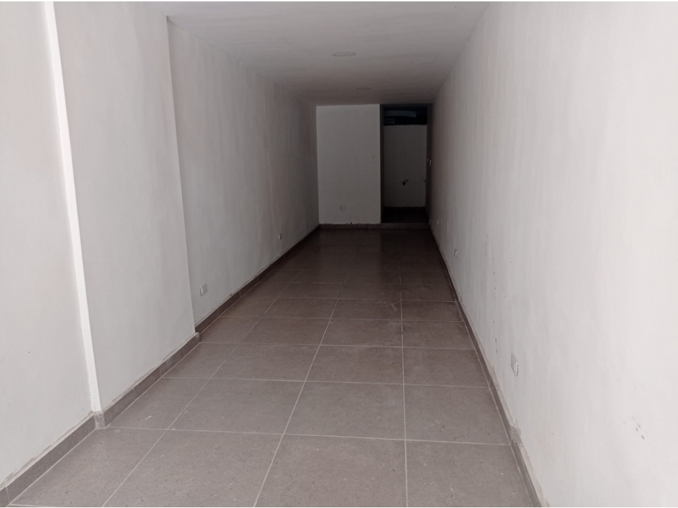 Local Comercial En Boston - Se Vende — foto 2