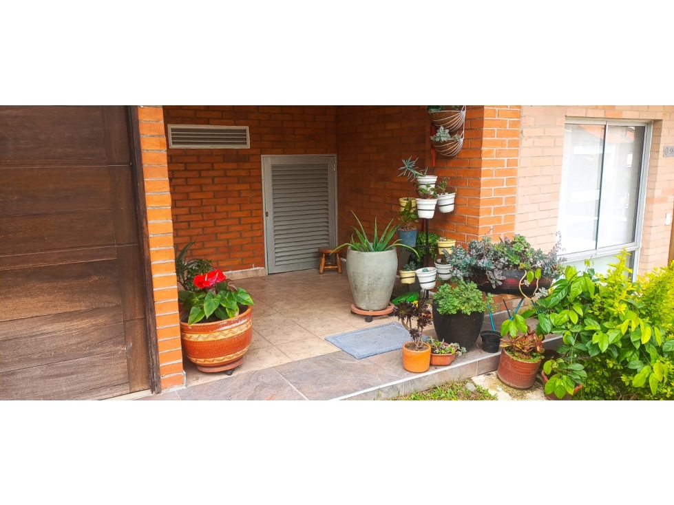Casa En Bellavista La Estrella - Se Vende - 1