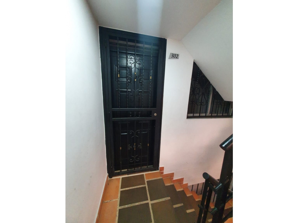 Dúplex en Bello Cabañas - Se Vende