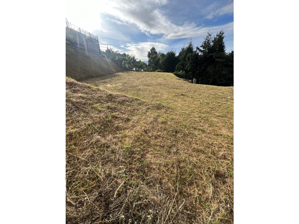 Se vende Lote en San Cristóbal 1.742 Metros Cuadrados — foto 4