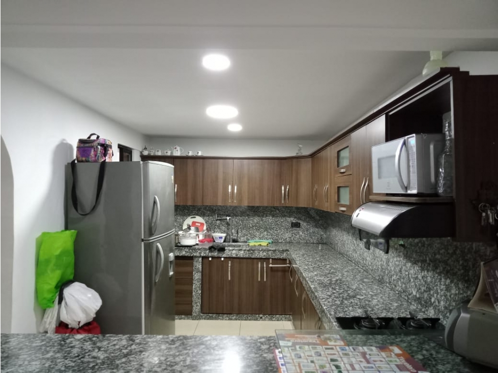 Hermosa Casa Unifamiliar en Belén Aliadas - Se Vende — foto 2