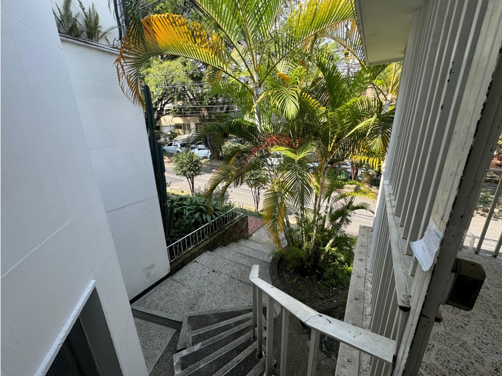 Se Arrienda Casa Local En Simón Bolívar