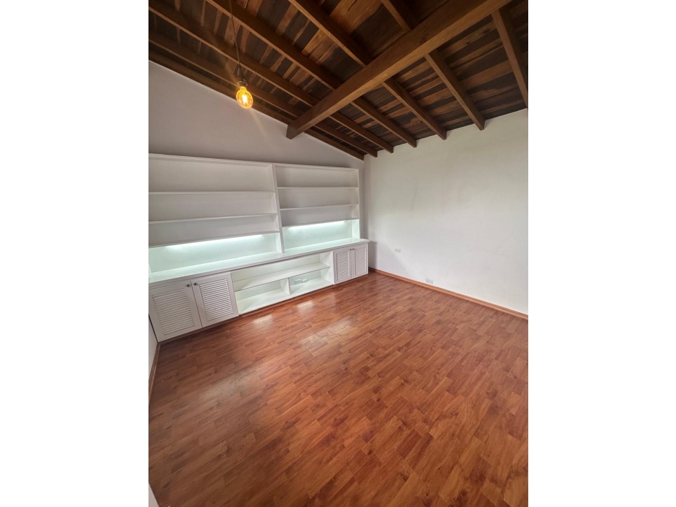 Finca en Santa Elena- En Arriendo y/o Venta — foto 6