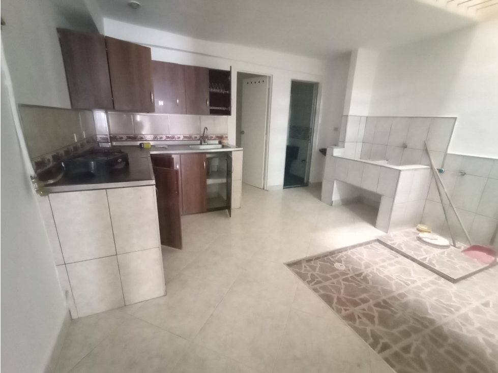 Apartamento En Manrique - En Arriendo - 1