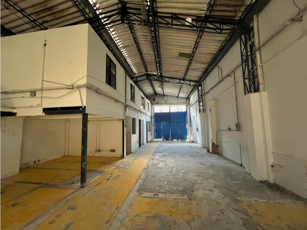 Bodega en Barrio Antioquia- en arriendo - 3