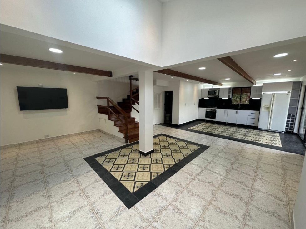 Finca en Santa Elena- En Arriendo y/o Venta — foto 3