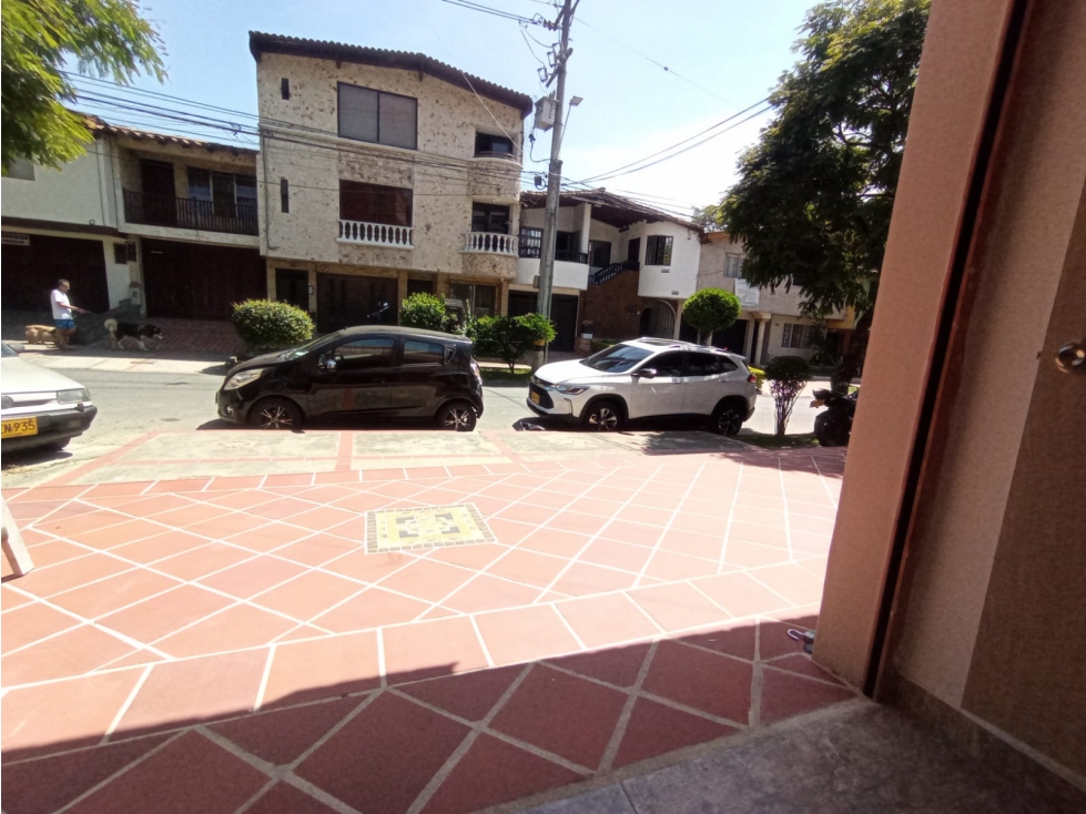 Local En Calasanz - Arriendo — foto 5