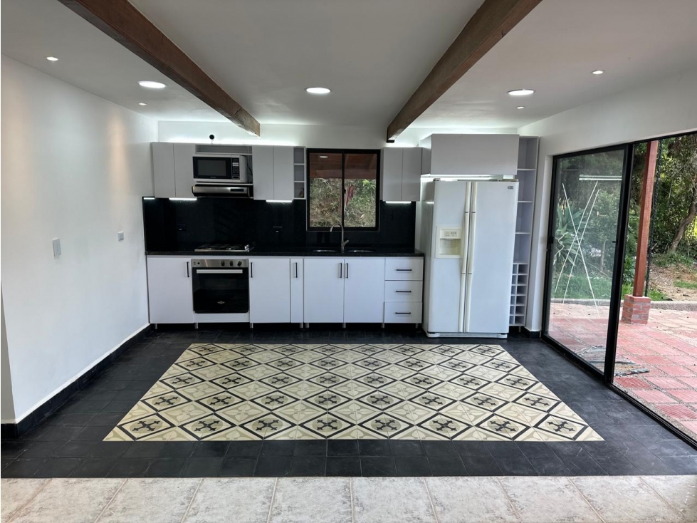 Finca en Santa Elena- En Arriendo y/o Venta — foto 5