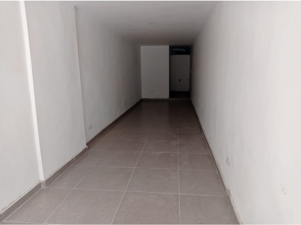 Local Comercial En Boston - Se Vende — foto 5