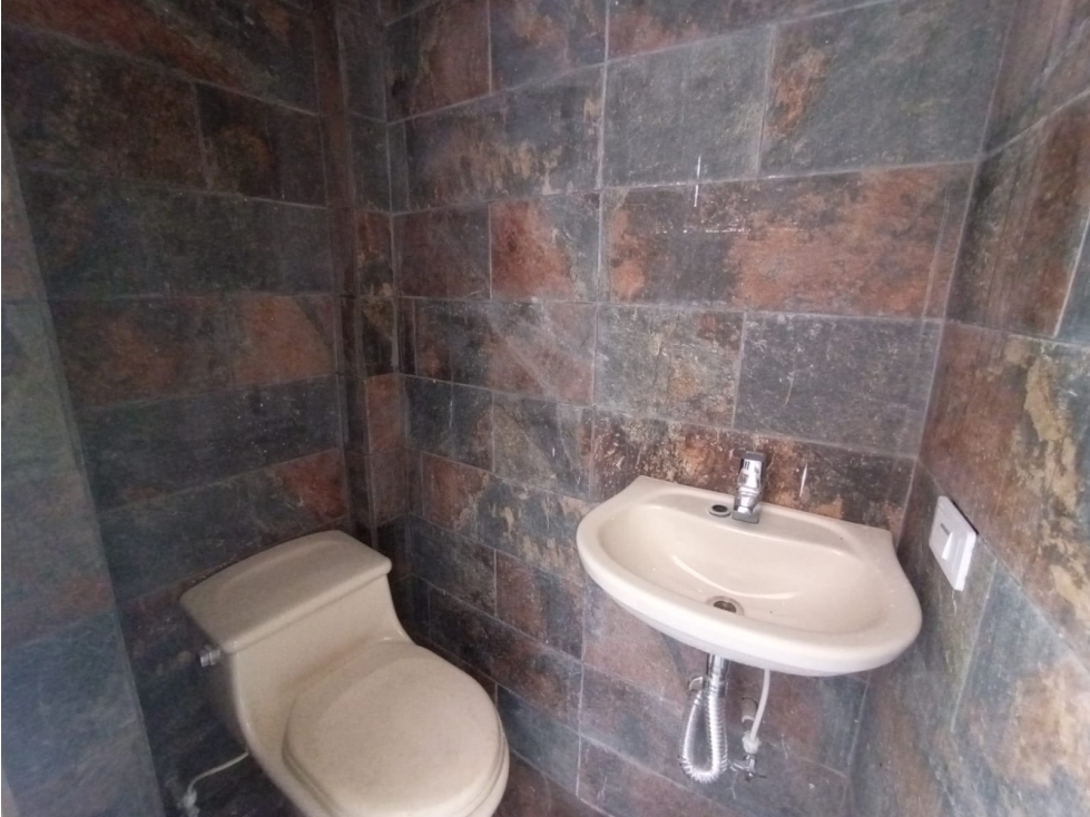 Local En Calasanz - Arriendo — foto 4